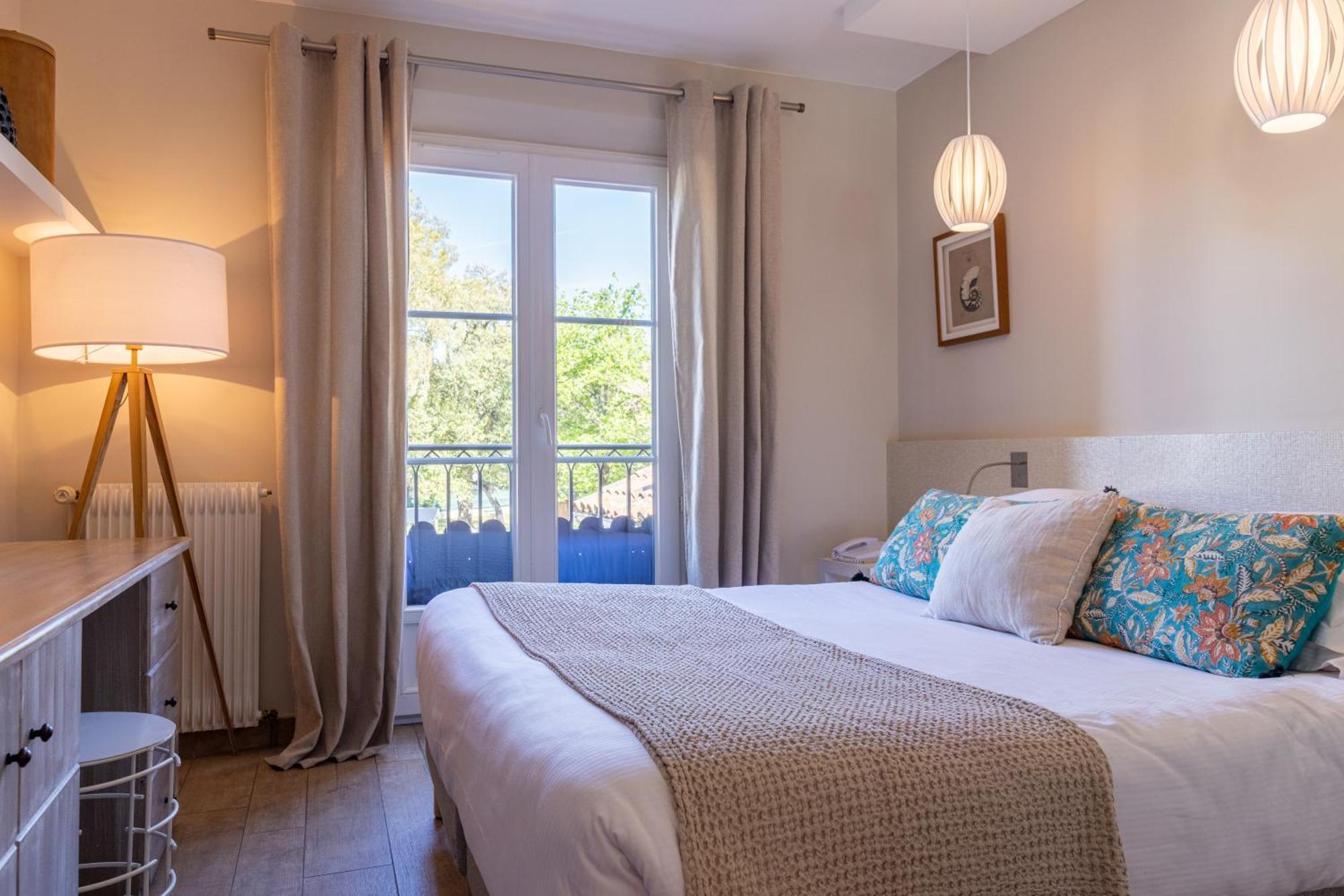 Hotel Des Lices Сен Тропе Екстериор снимка